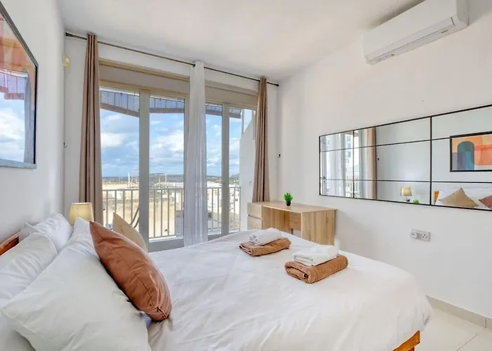 Mellieha With Sea Views & Magical Sunsets * Is-Sellum