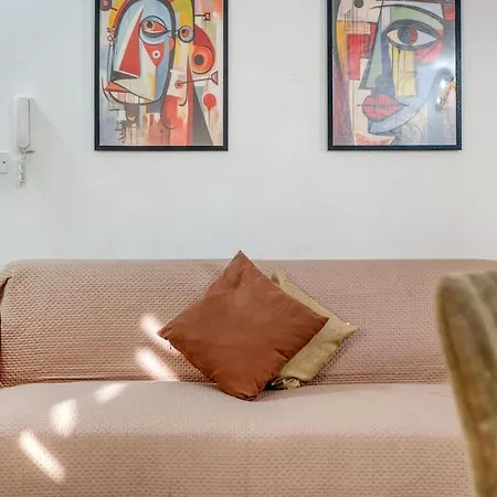 Magical Sunsets, Top Floor 2Br ,Walk To Beach Appartement *