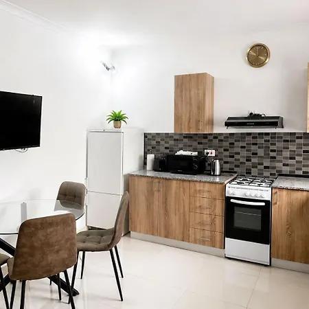 아파트 Mellieha With Sea Views & Magical Sunsets *