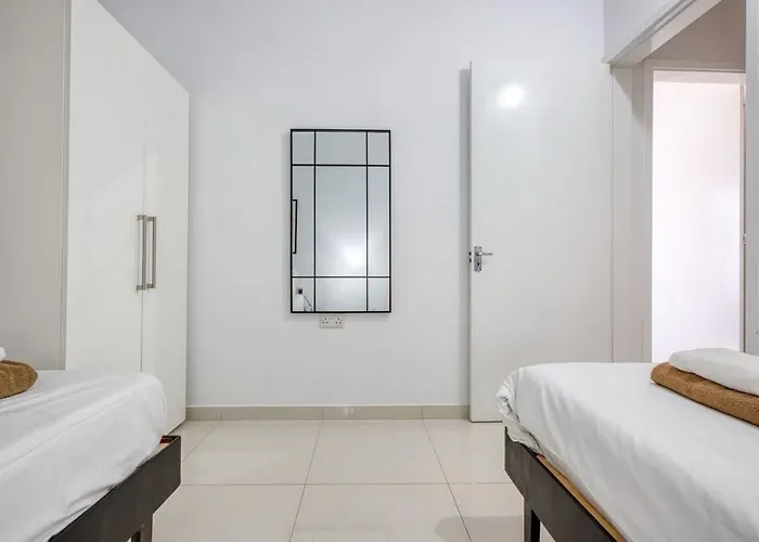 Mellieha With Sea Views & Magical Sunsets Apartament